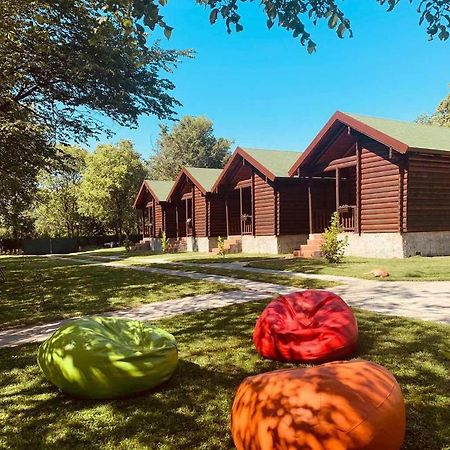 Wooden Village Resort Ponari ภายนอก รูปภาพ
