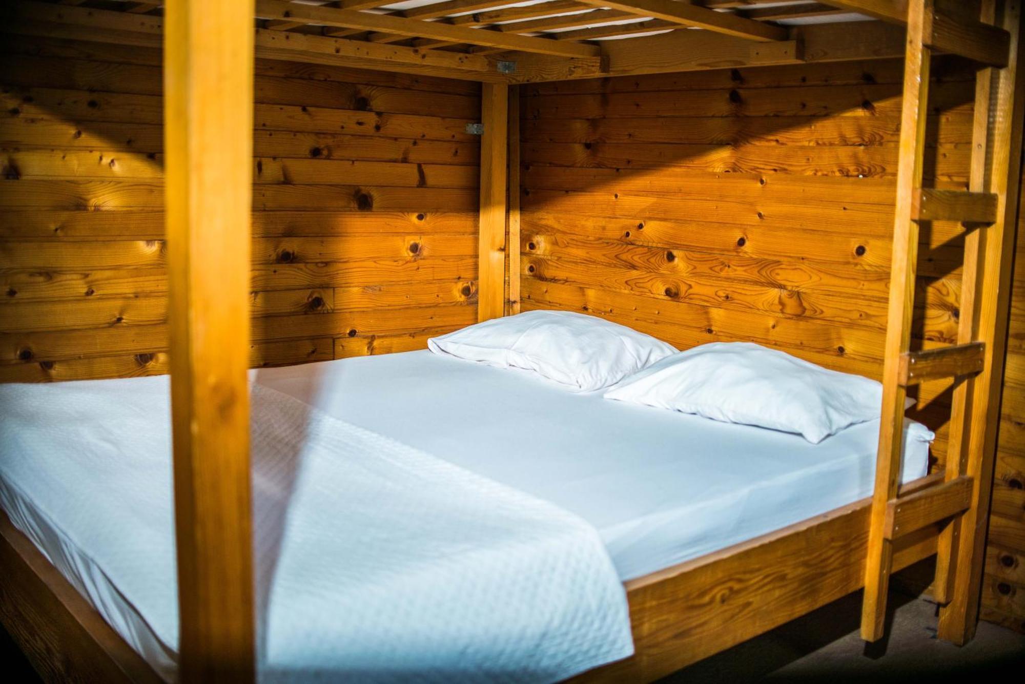 Wooden Village Resort Ponari ภายนอก รูปภาพ