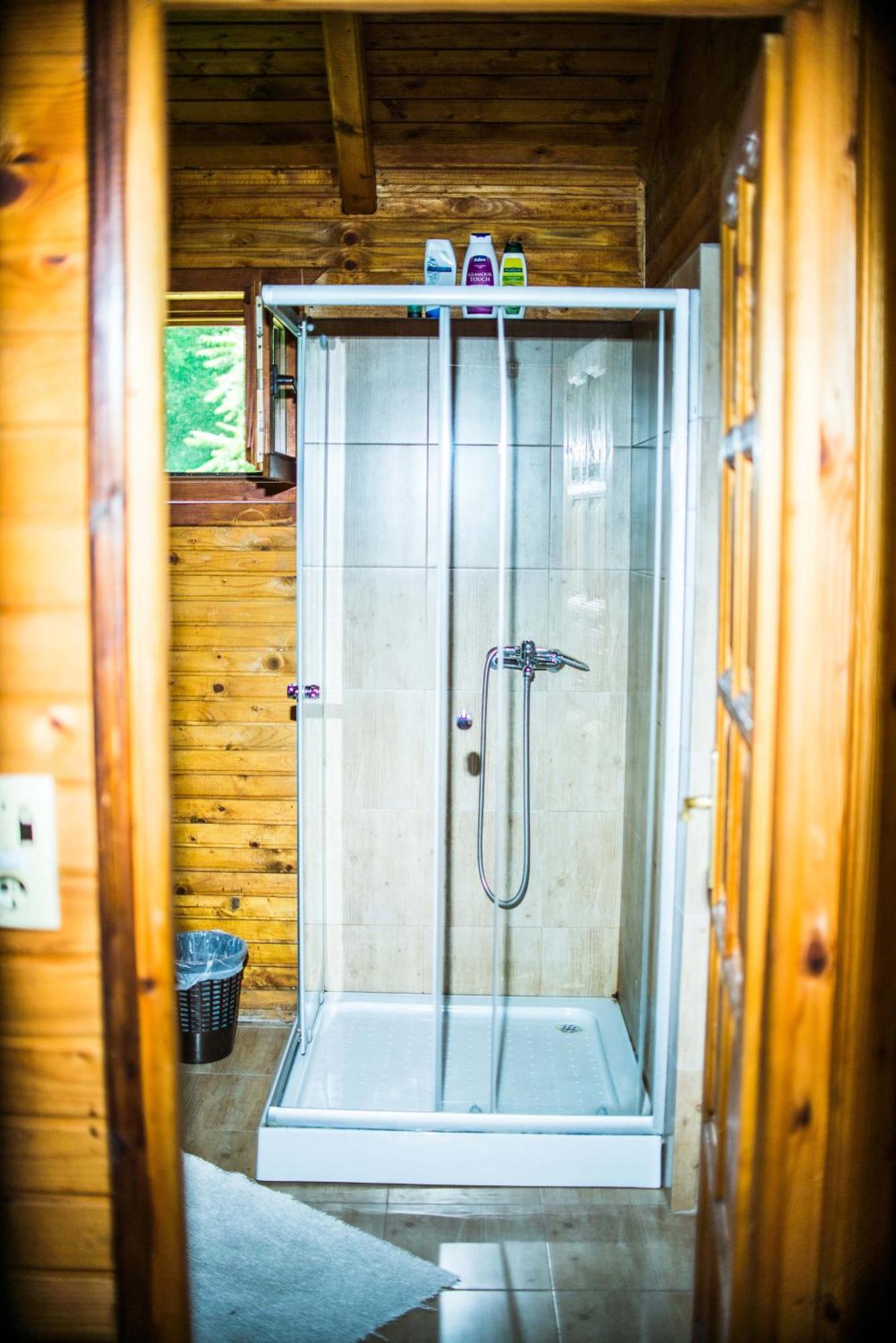 Wooden Village Resort Ponari ภายนอก รูปภาพ