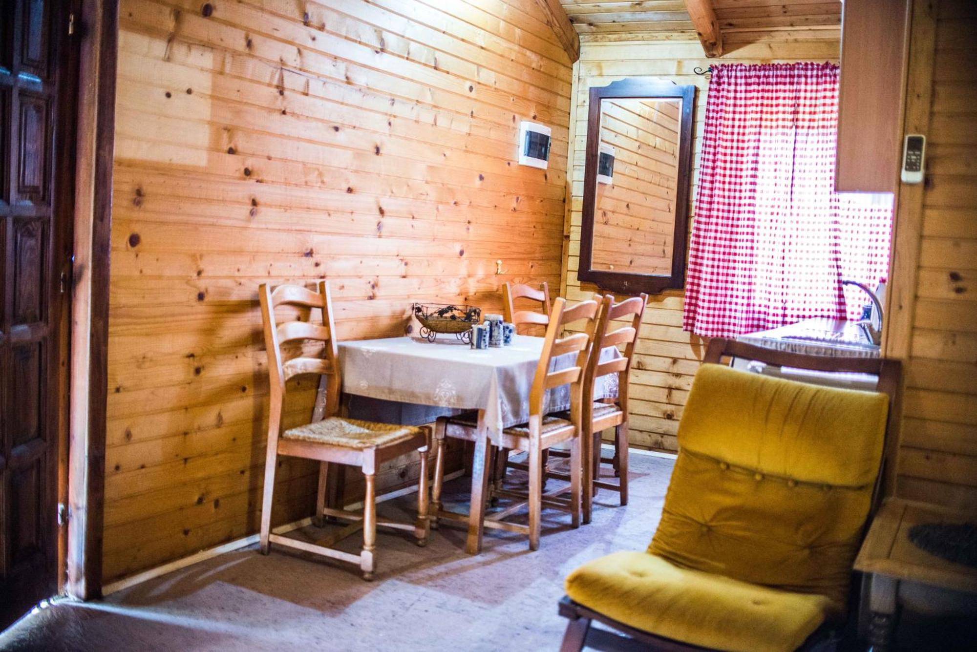 Wooden Village Resort Ponari ภายนอก รูปภาพ