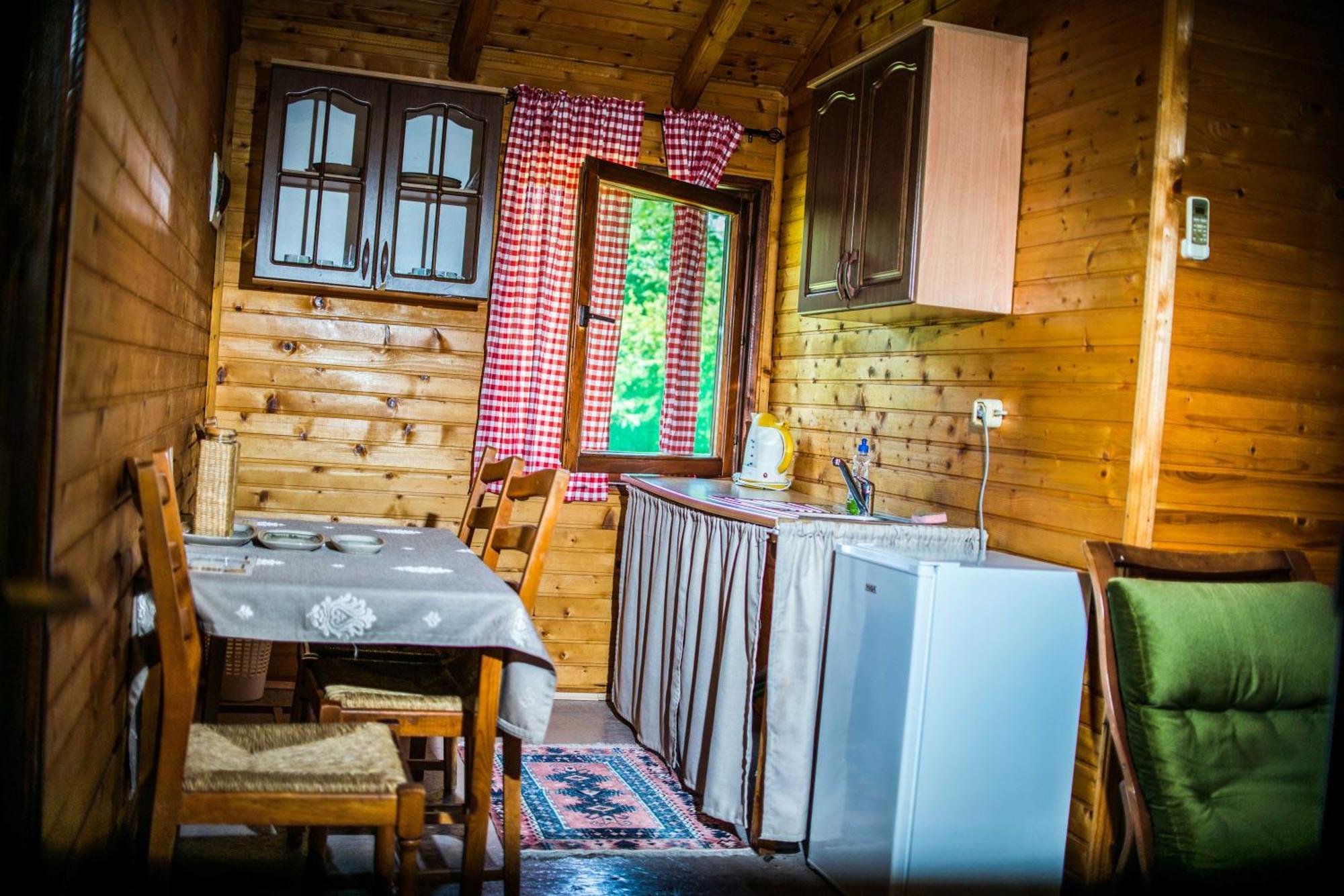 Wooden Village Resort Ponari ภายนอก รูปภาพ