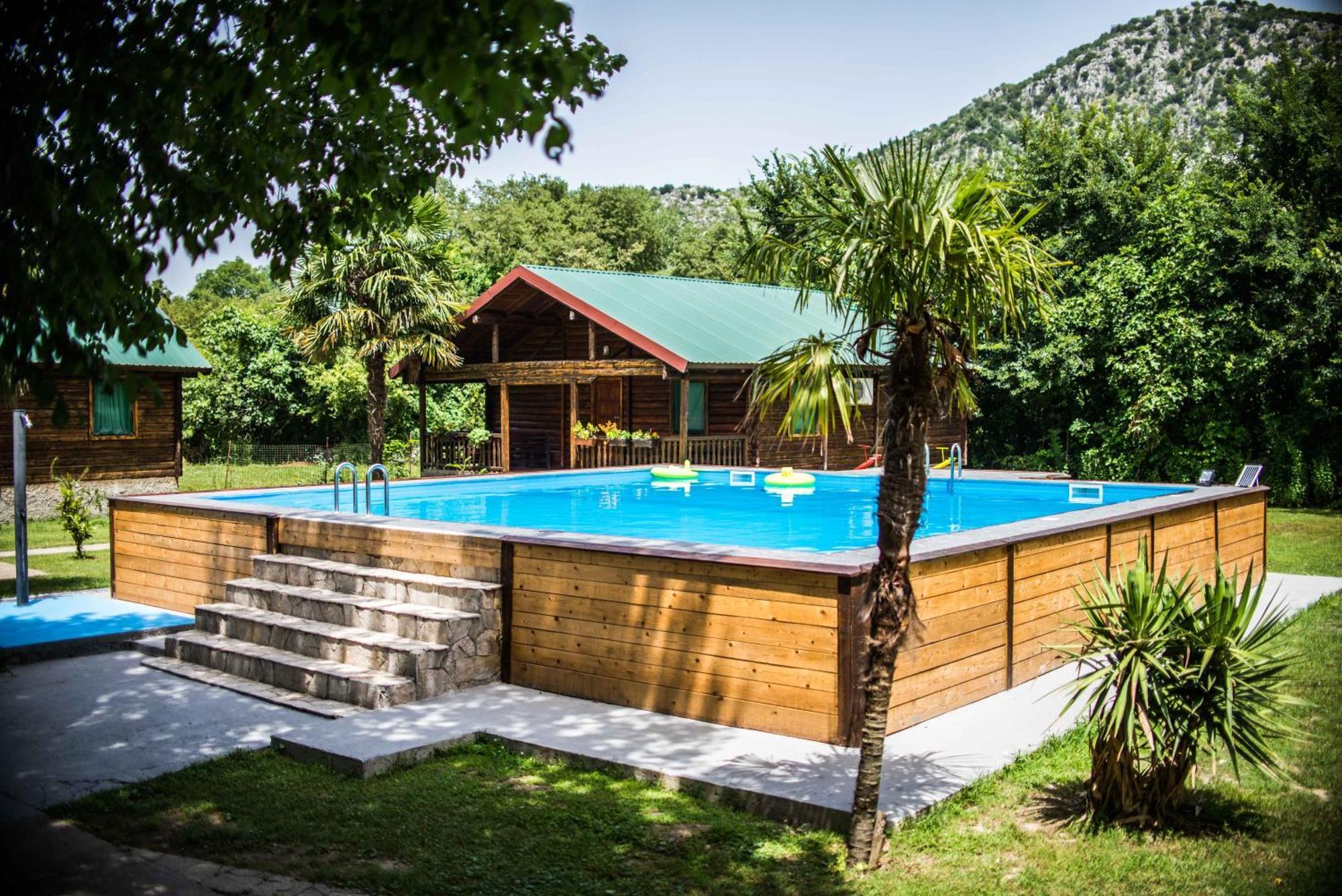 Wooden Village Resort Ponari ภายนอก รูปภาพ