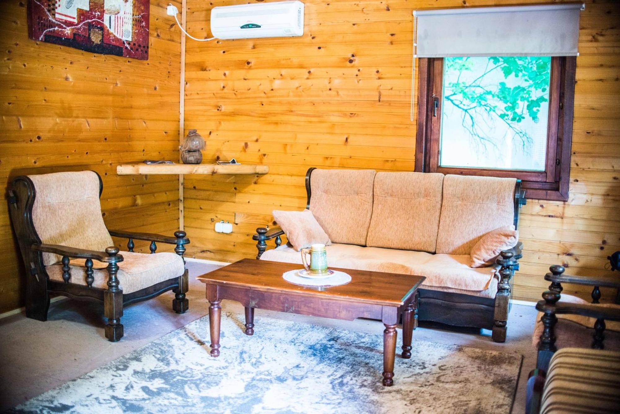 Wooden Village Resort Ponari ภายนอก รูปภาพ