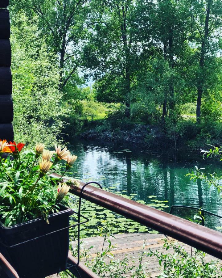 Wooden Village Resort Ponari ภายนอก รูปภาพ
