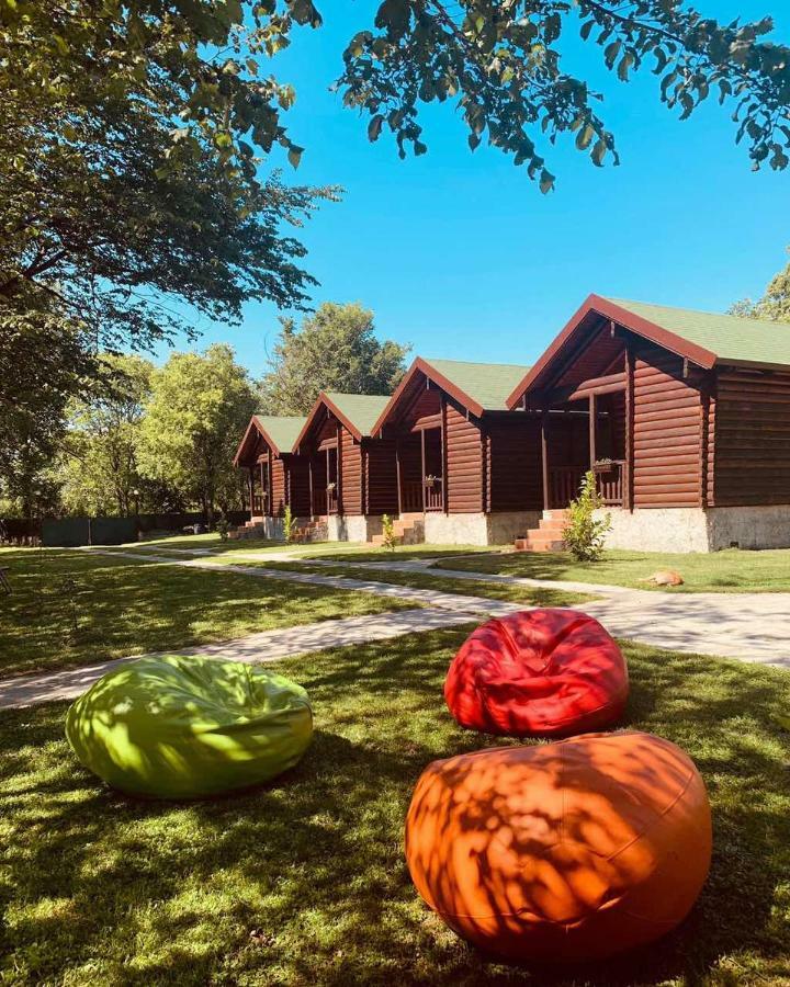Wooden Village Resort Ponari ภายนอก รูปภาพ