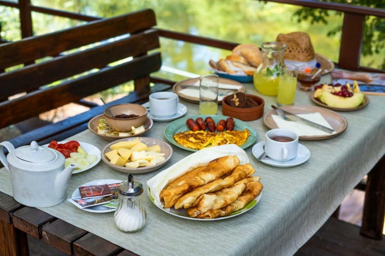 Wooden Village Resort Ponari ภายนอก รูปภาพ