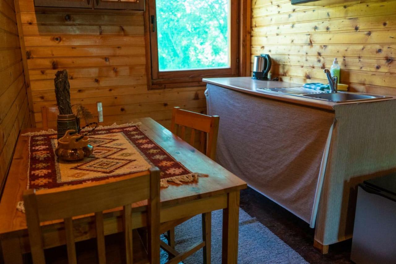 Wooden Village Resort Ponari ภายนอก รูปภาพ
